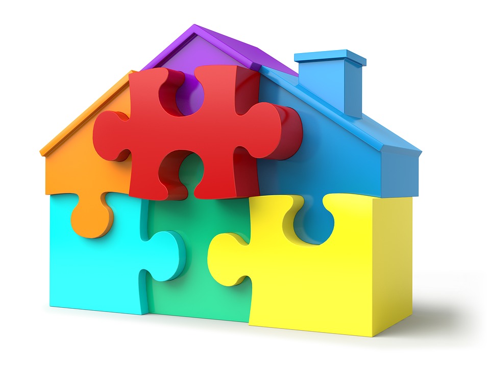 Housing puzzle pixbay