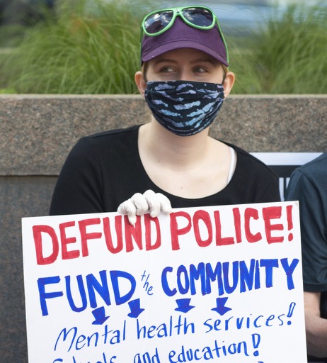 Commons defund (3)