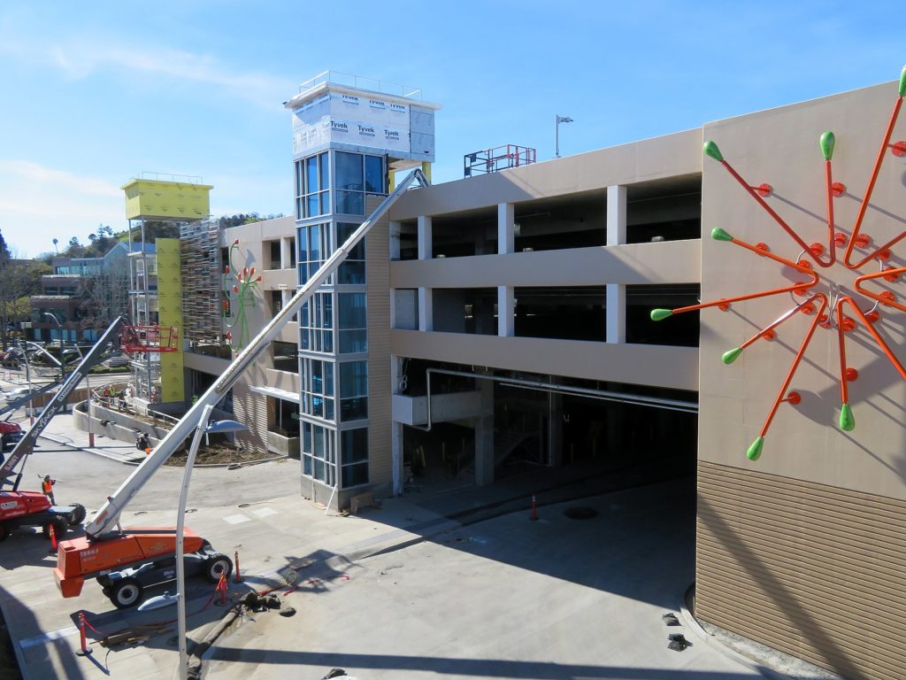 Parking garage at Walnut creek station