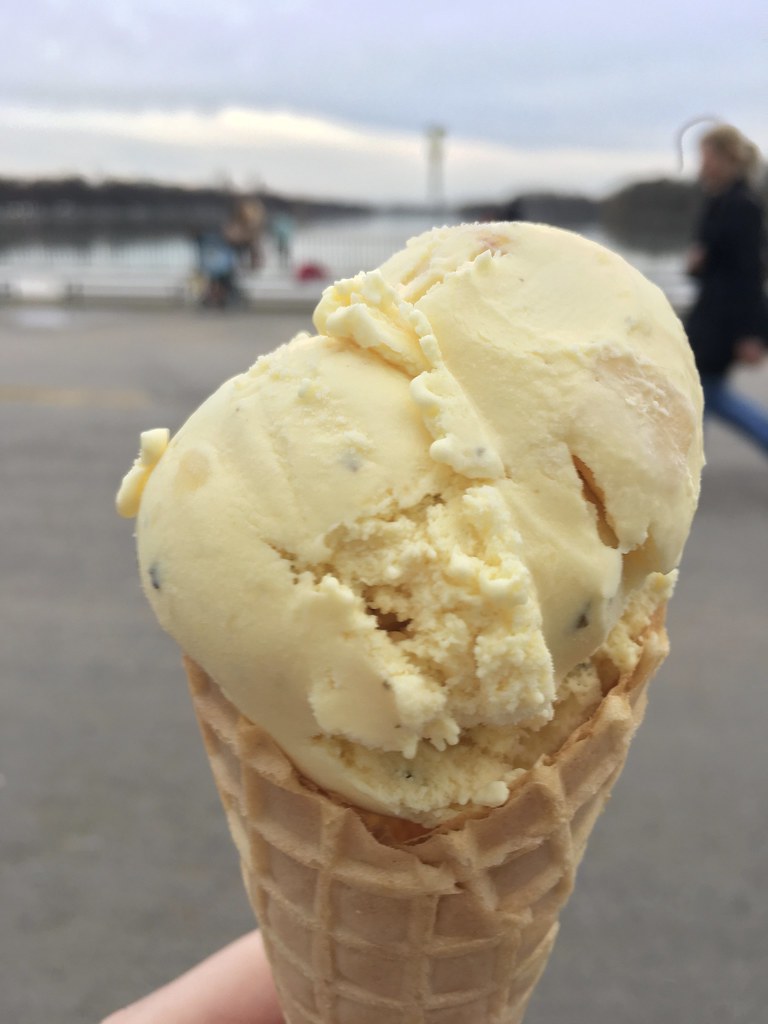pineapple ice cream