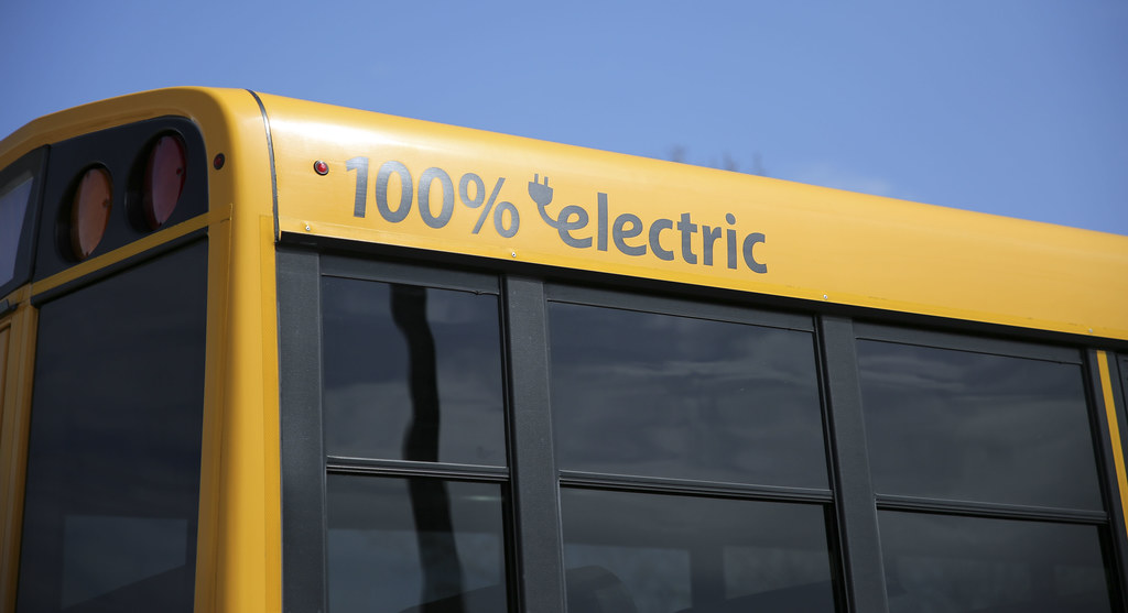 electric school bus