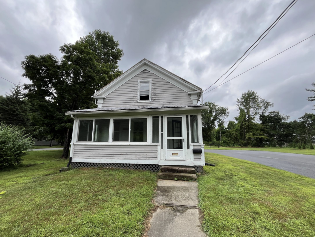 Historical Commission Denies Permission to Demolish House on East Amherst Common