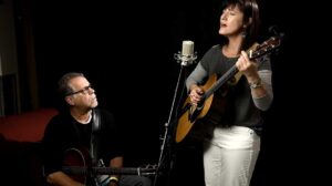 Singer-songwriters Louise Coombe and Cliff Eberhardt Headline April PVFS Song and Story Swap